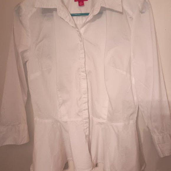 Elle Tops - Elle Button-Down Blouse Size Medium